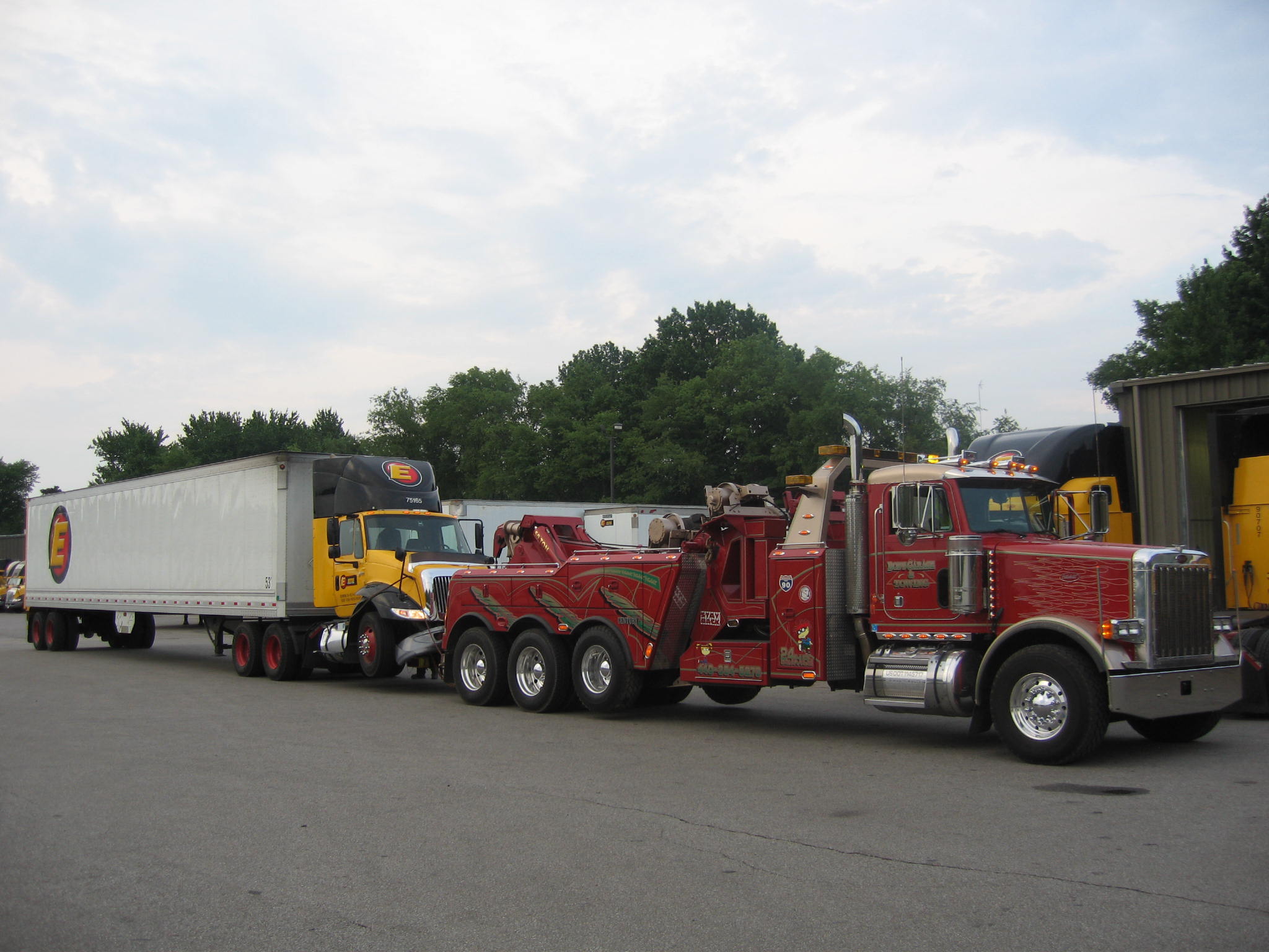 Bob's Garage & Towing